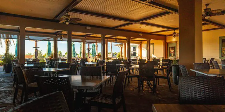 havana-country-club-inside