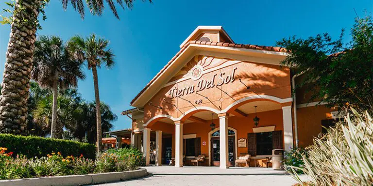 tierra-del-sol-country-club-front