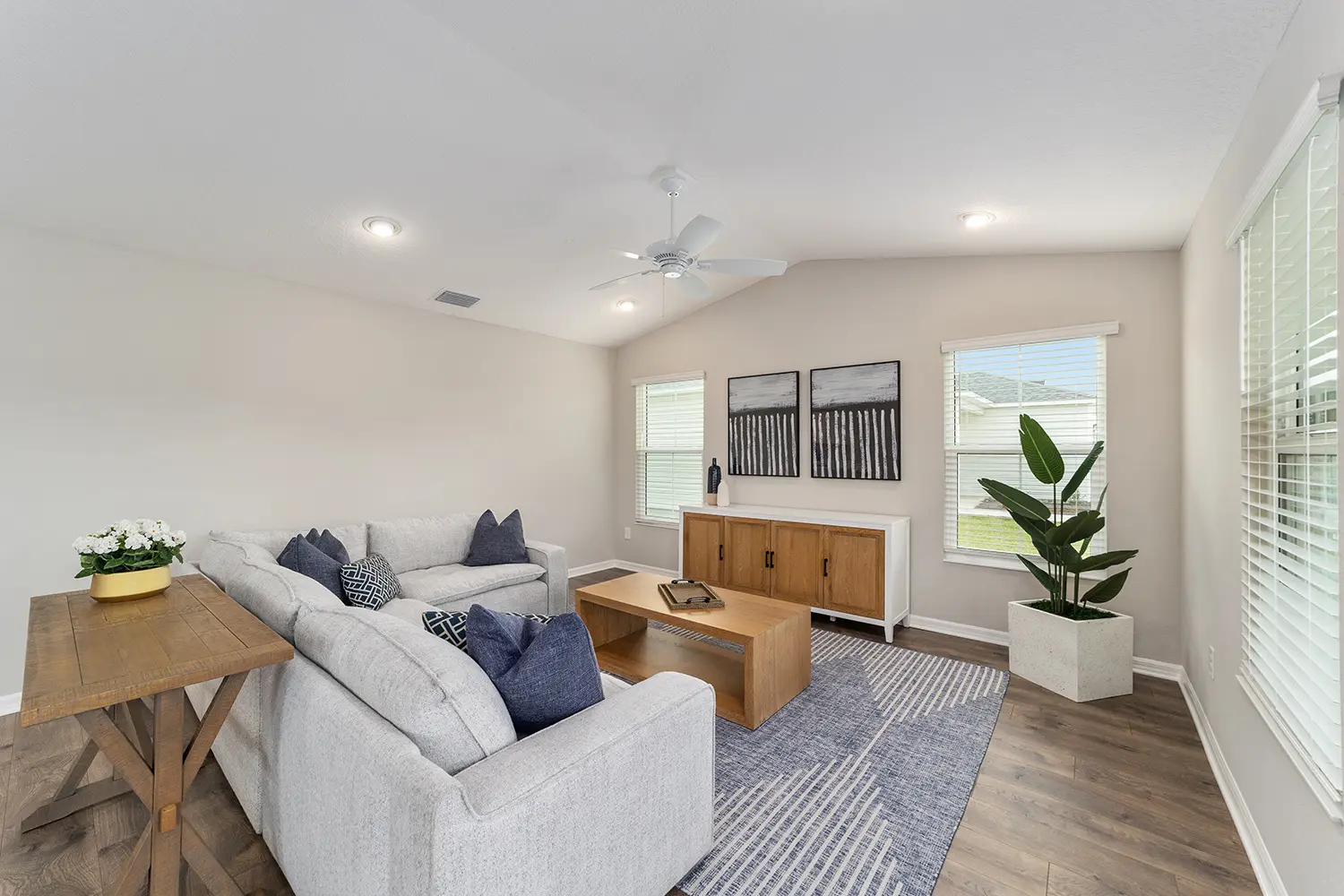 cottage-hidden-cove-living-room-3