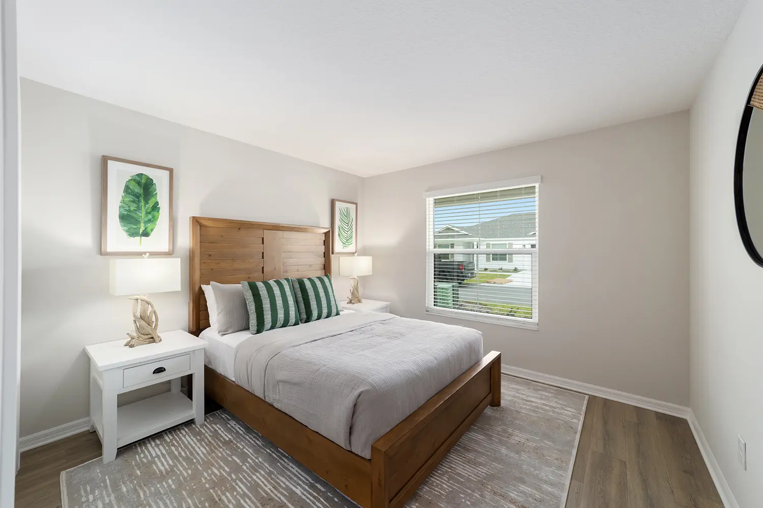 cottage-pebble-beach-bedroom-2