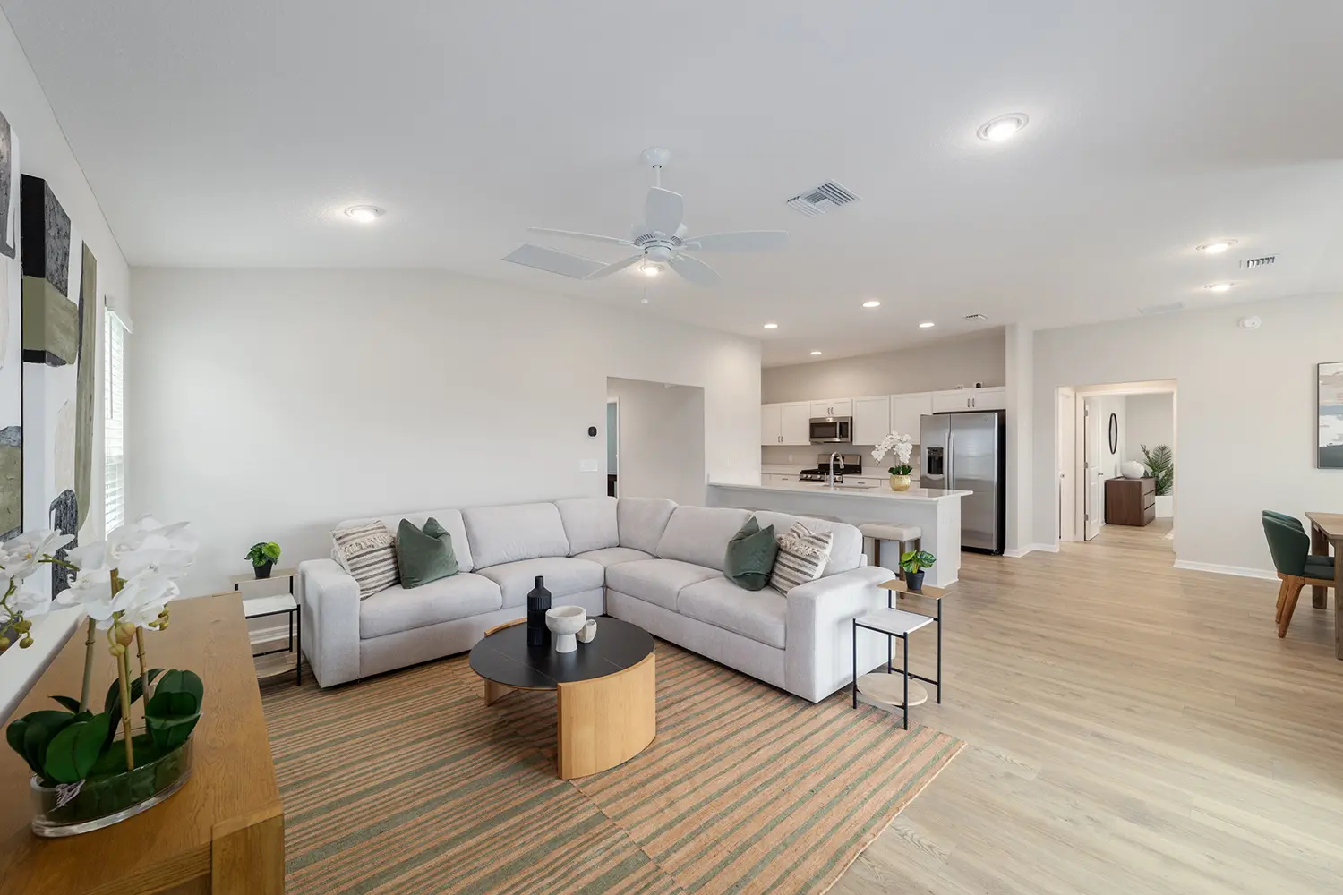 cottage-pebble-beach-living-room