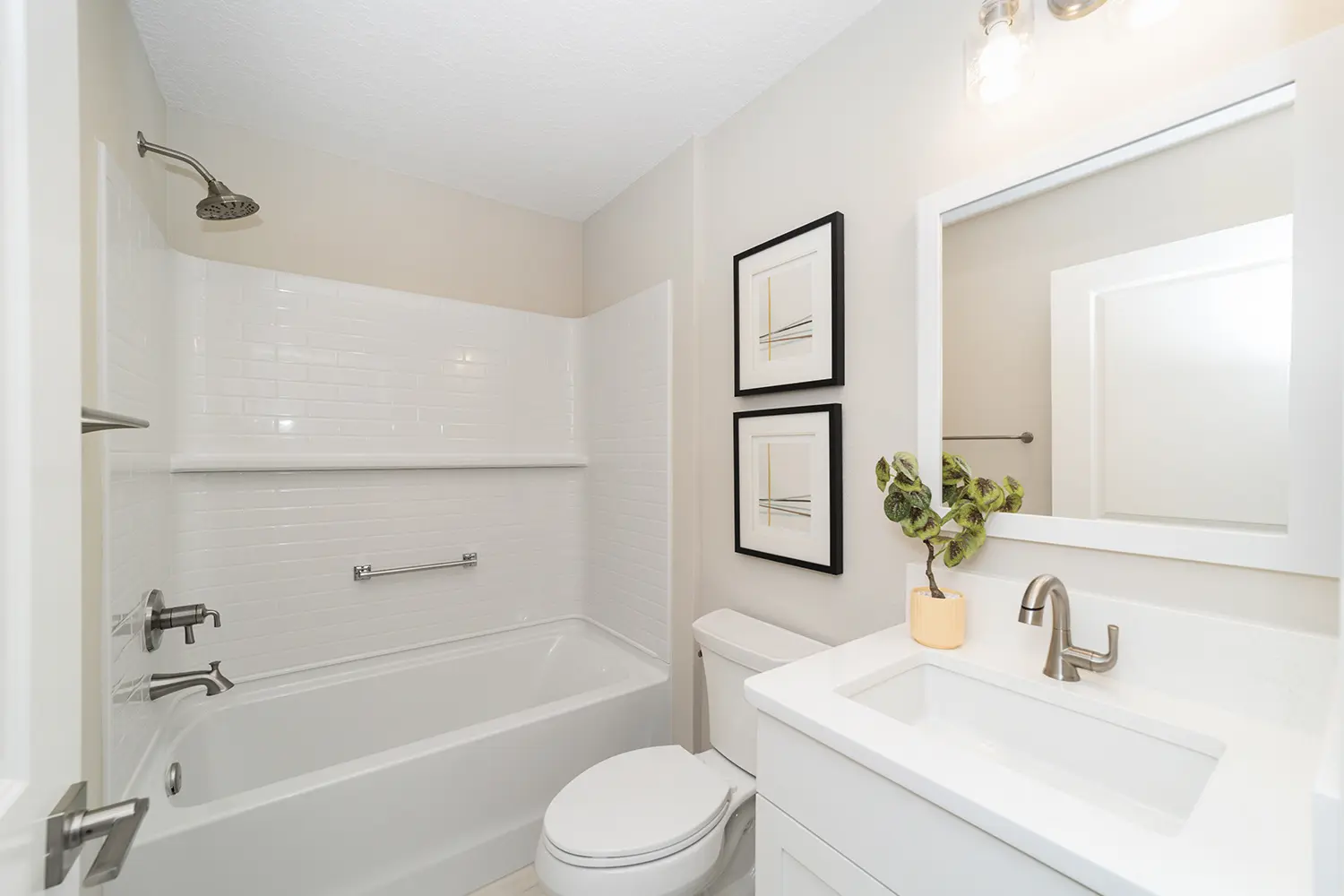 cottage-sun-kissed-bathroom-1