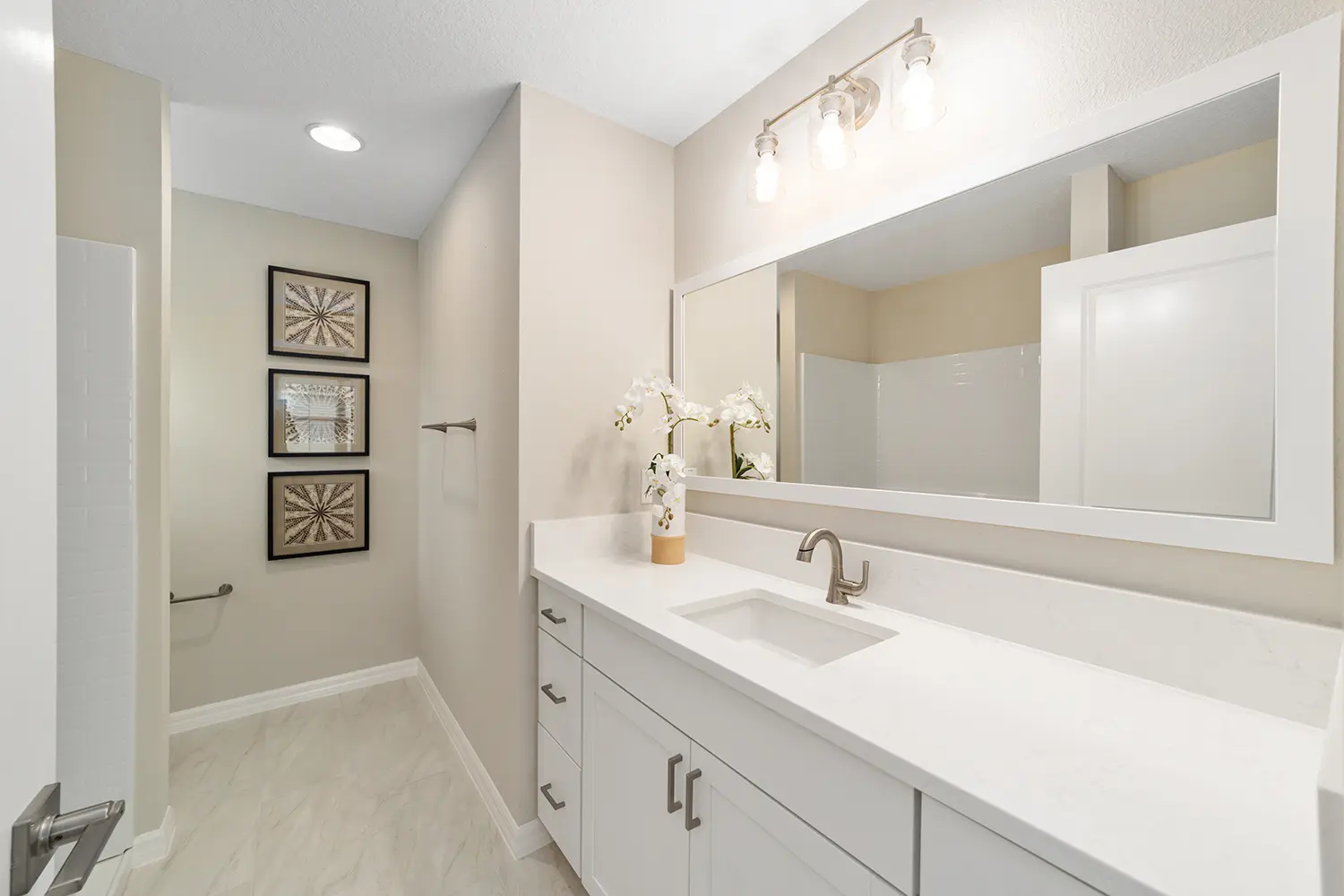 cottage-sun-kissed-bathroom