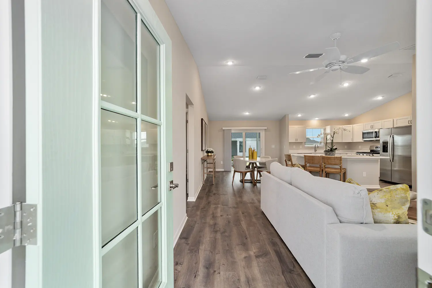 cottage-sun-kissed-front-entry