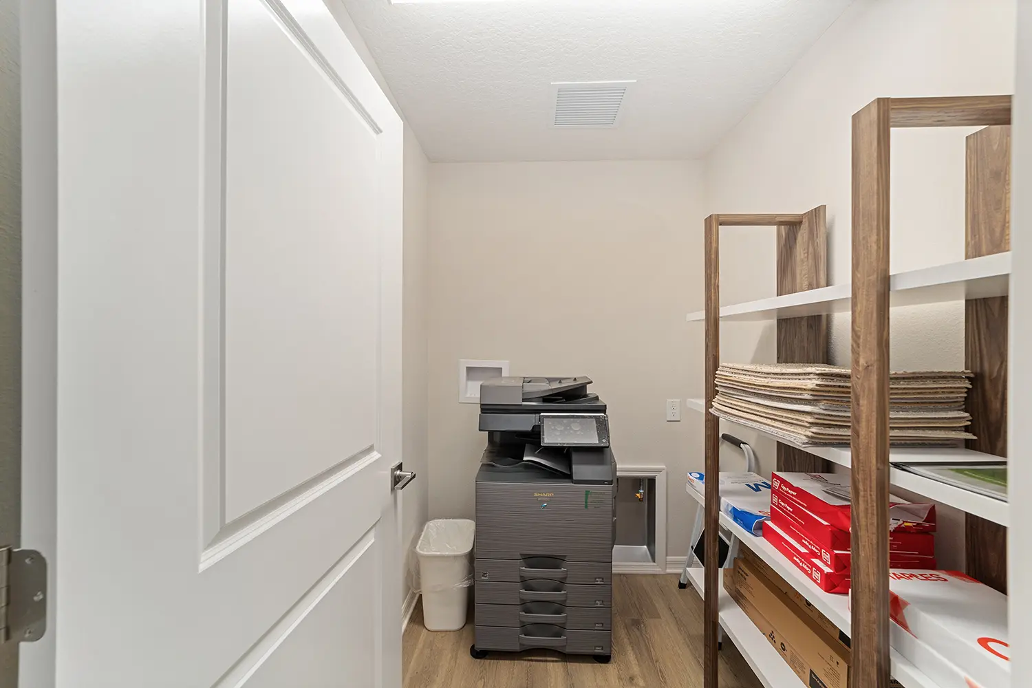 cottage-tide-pool-closet