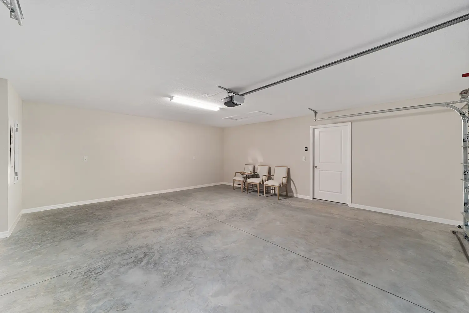 cottage-tide-pool-garage