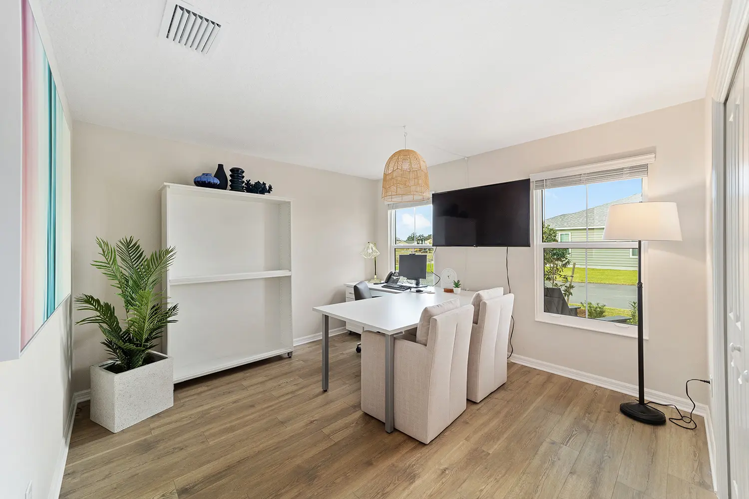 cottage-tide-pool-office-1