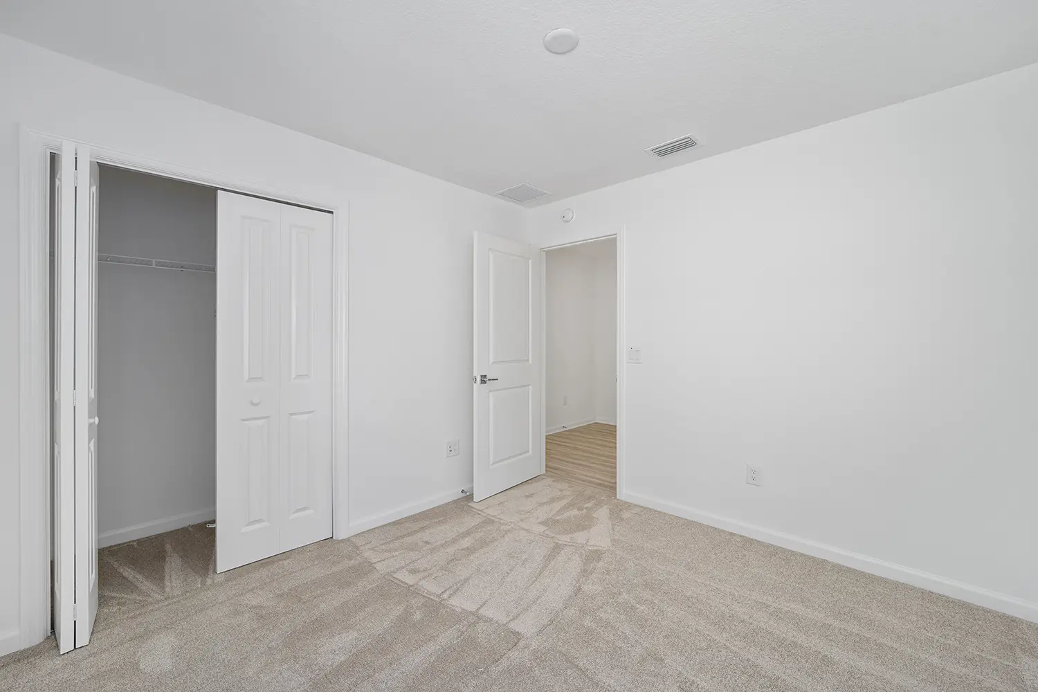 courtyard-villa-charlotte-bedroom-2-24