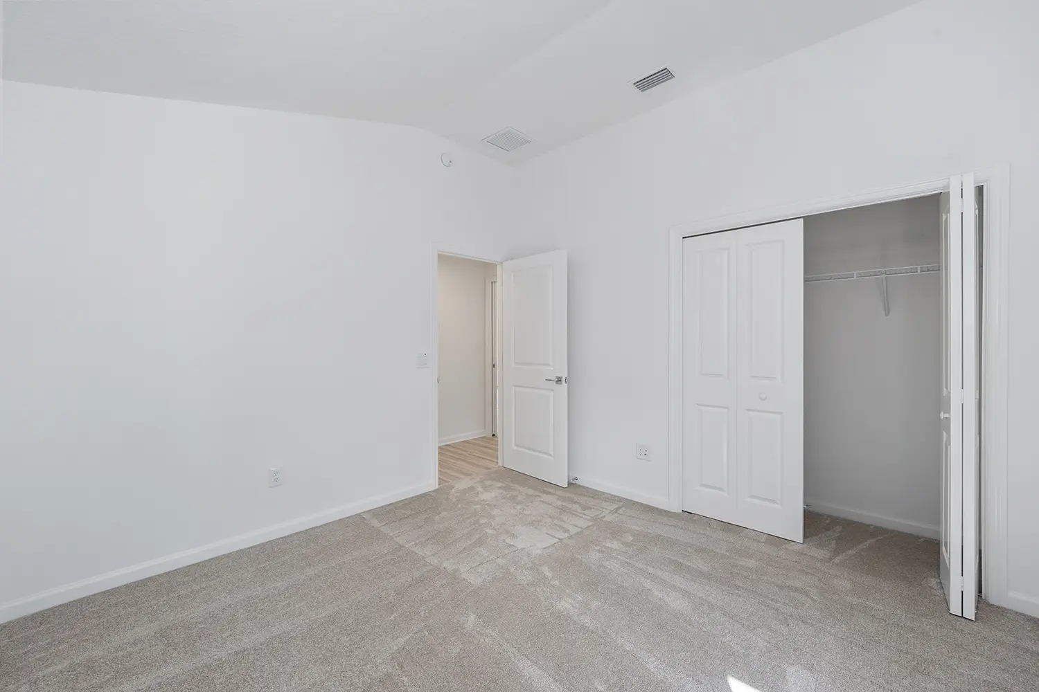 courtyard-villa-charlotte-bedroom-27