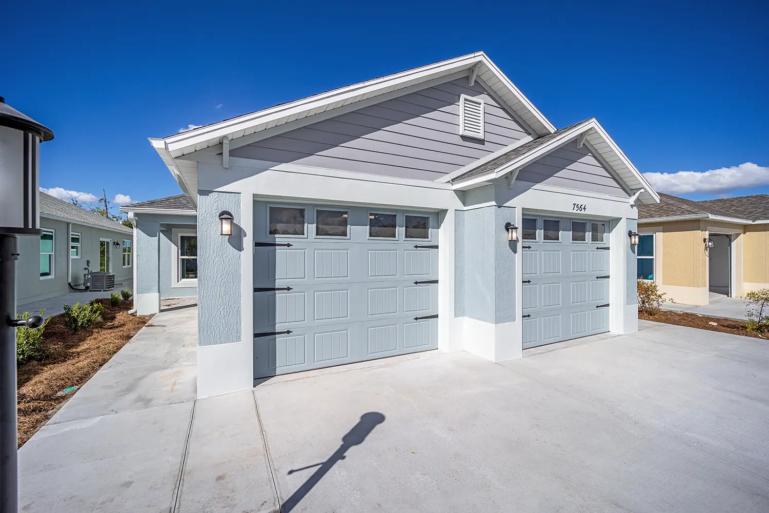 courtyard-villa-charlotte-exterior-garage-door-2