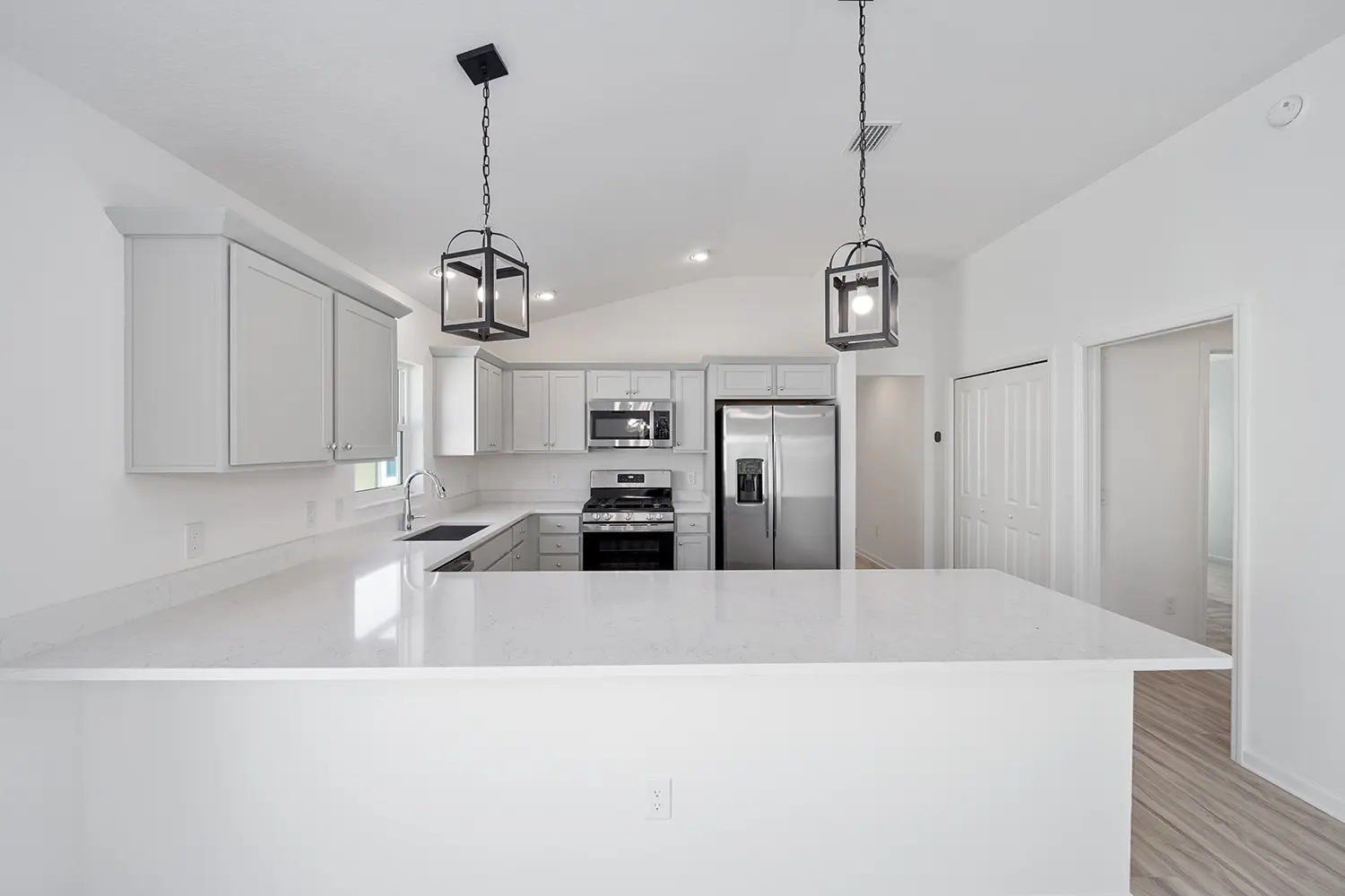 courtyard-villa-charlotte-kitchen-12