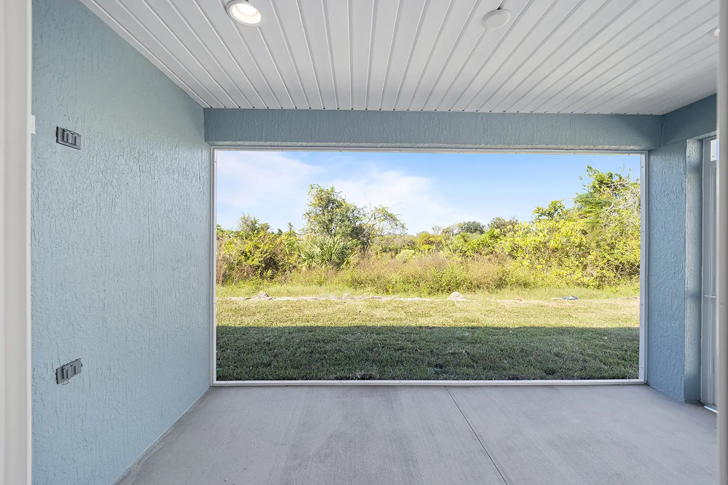 courtyard-villa-charlotte-lanai-rear-facing-31