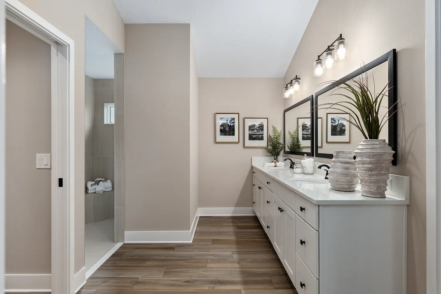 designer-dove-street-of-dreams-bathroom-3