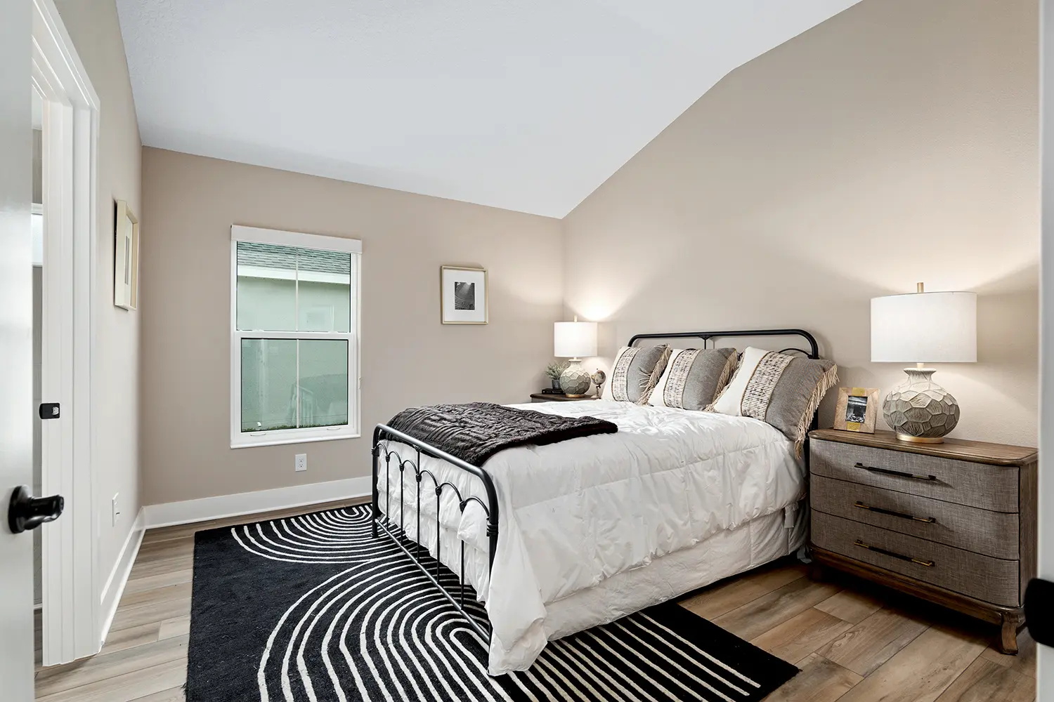 designer-dove-street-of-dreams-bedroom-5