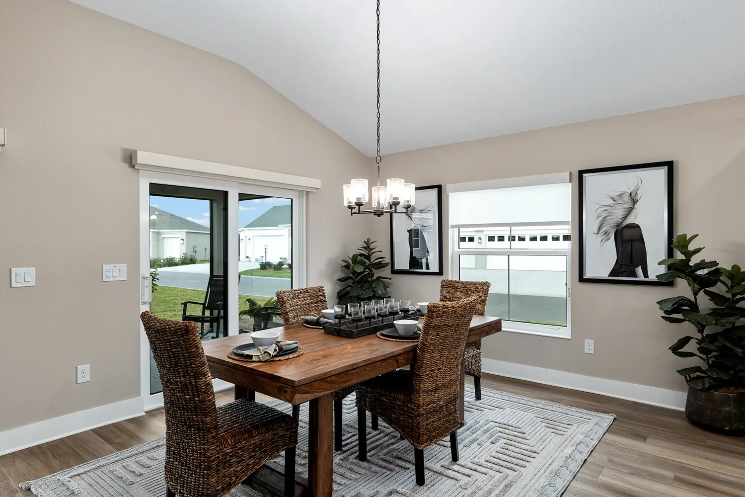 designer-dove-street-of-dreams-dining-room-2