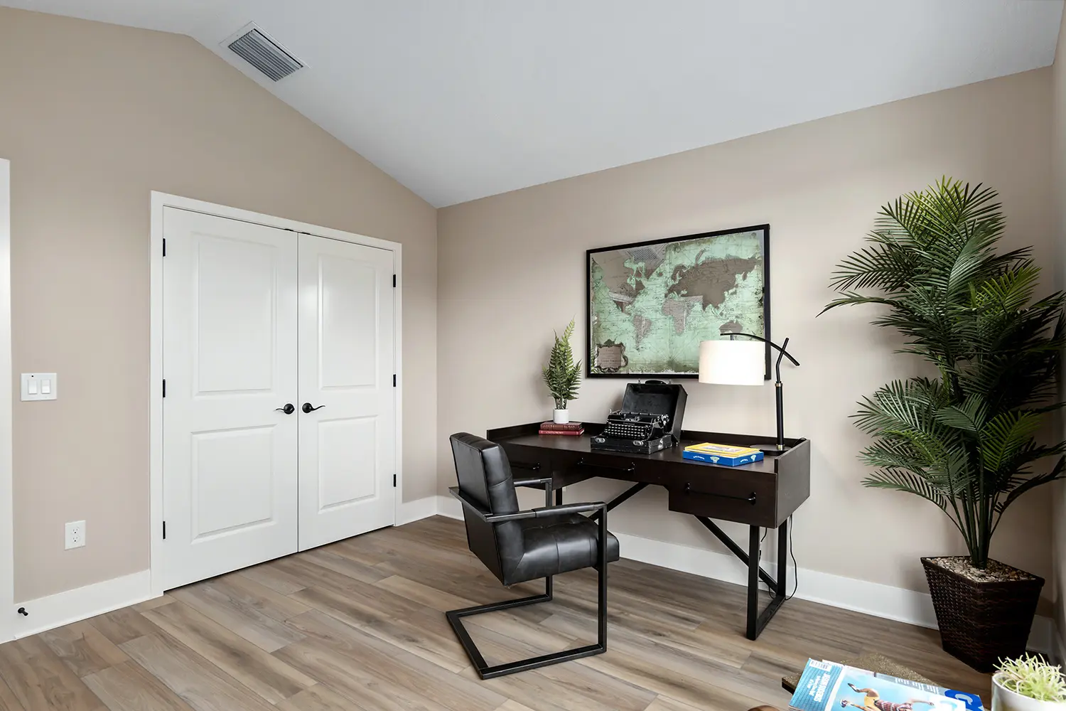 designer-dove-street-of-dreams-office-1