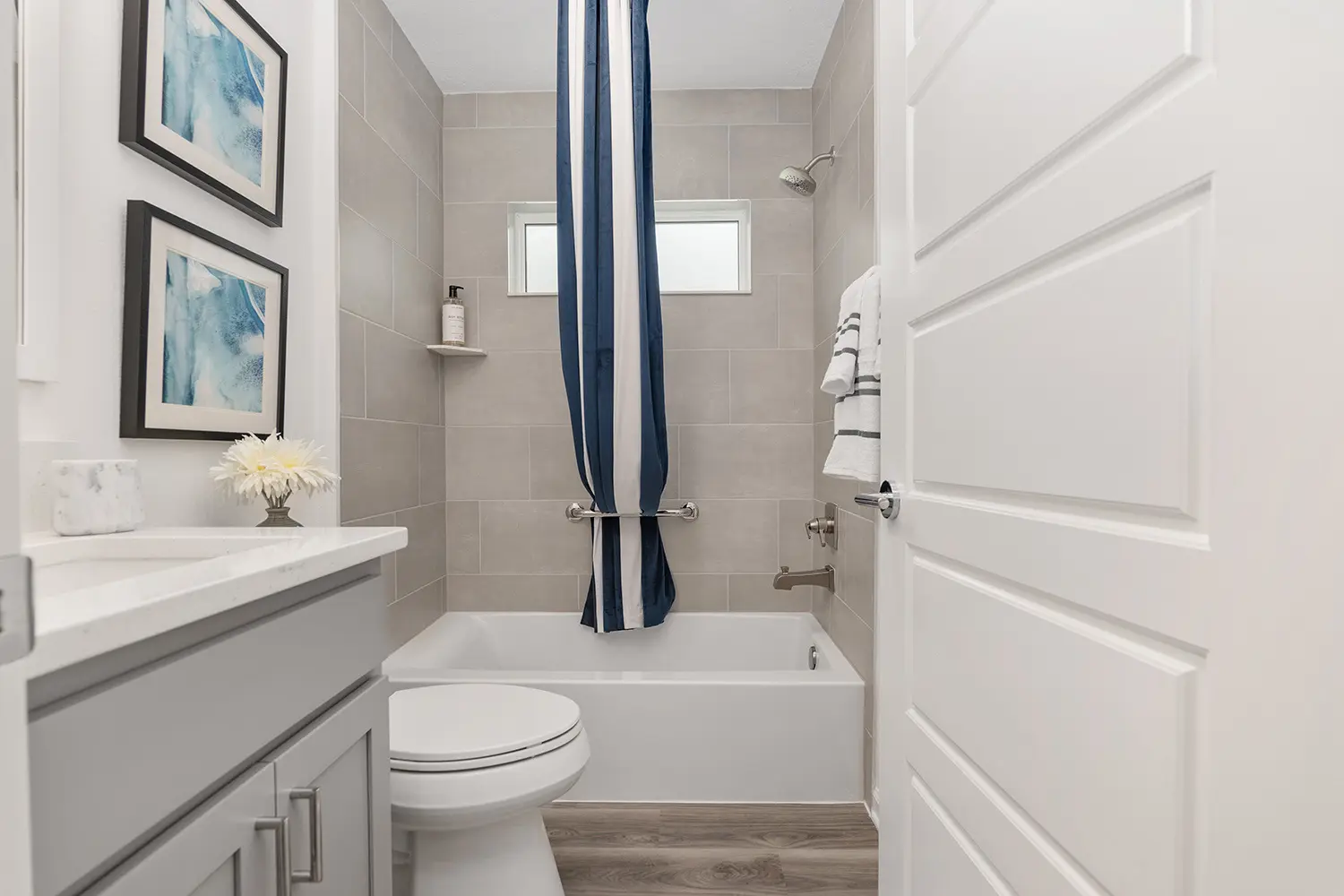 designer-eagle-street-of-dreams-bathroom-9