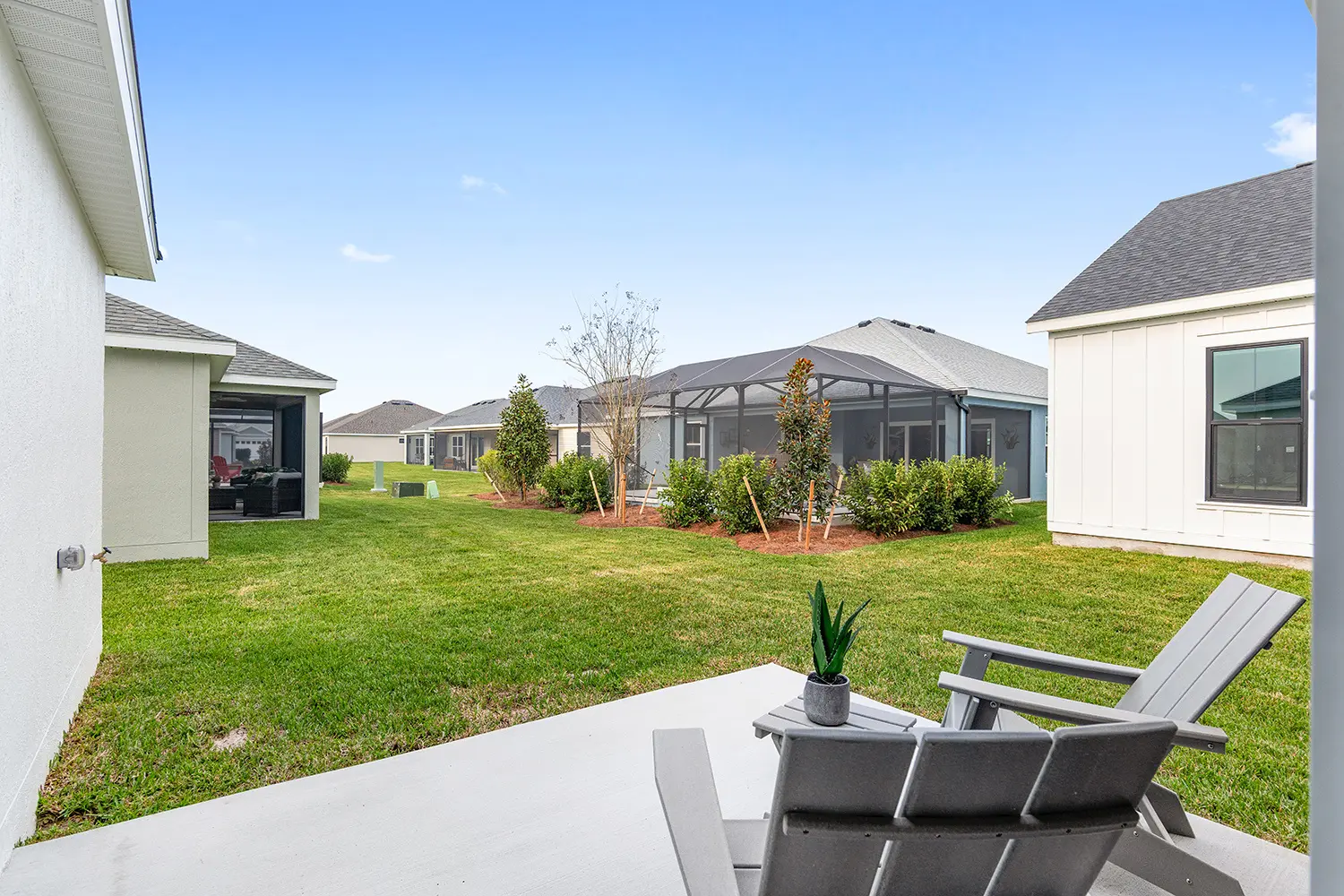 designer-eagle-street-of-dreams-exterior-rear-2