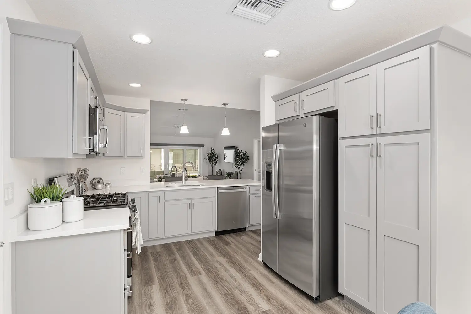 designer-eagle-street-of-dreams-kitchen-1