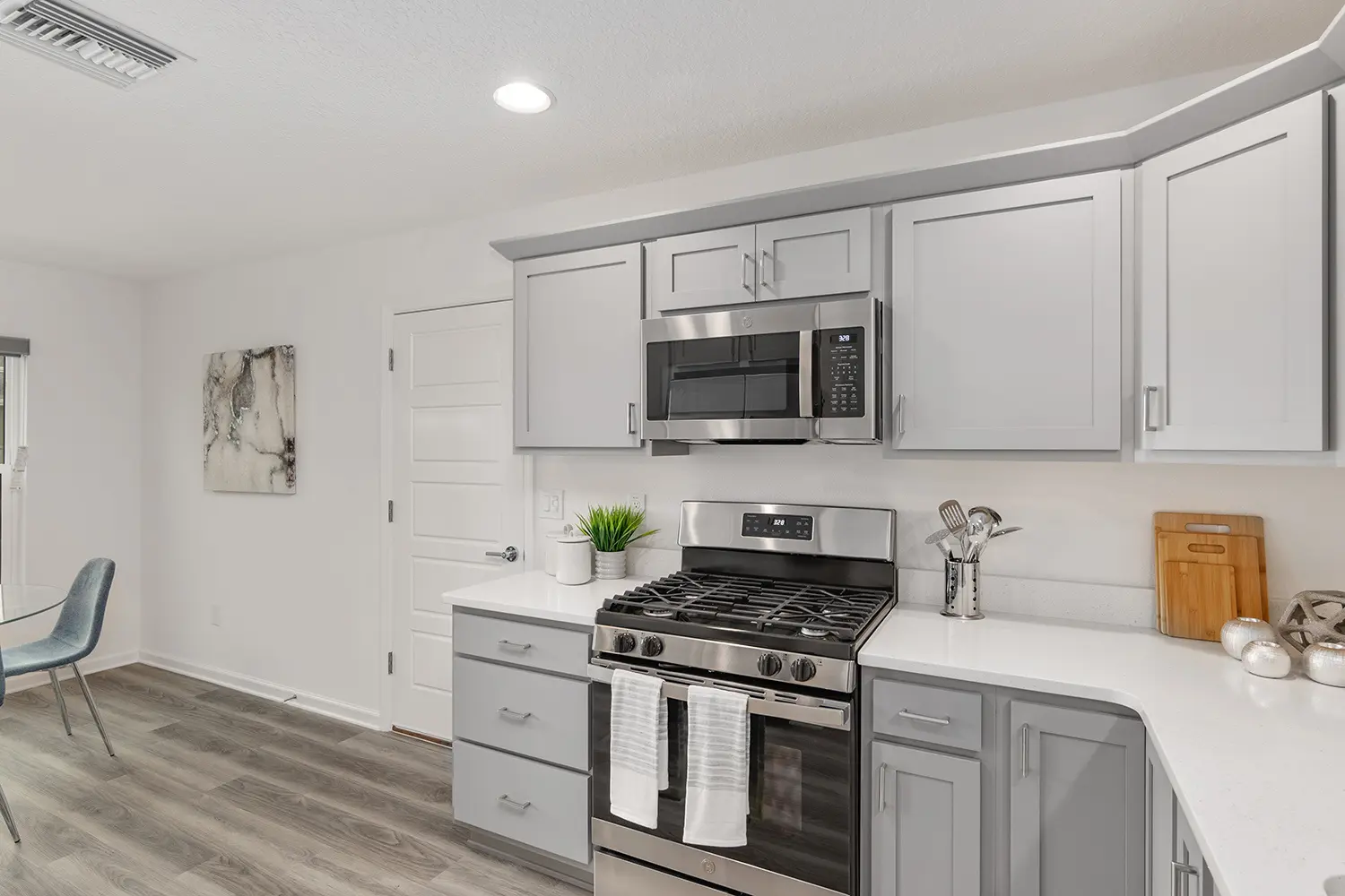 designer-eagle-street-of-dreams-kitchen-3