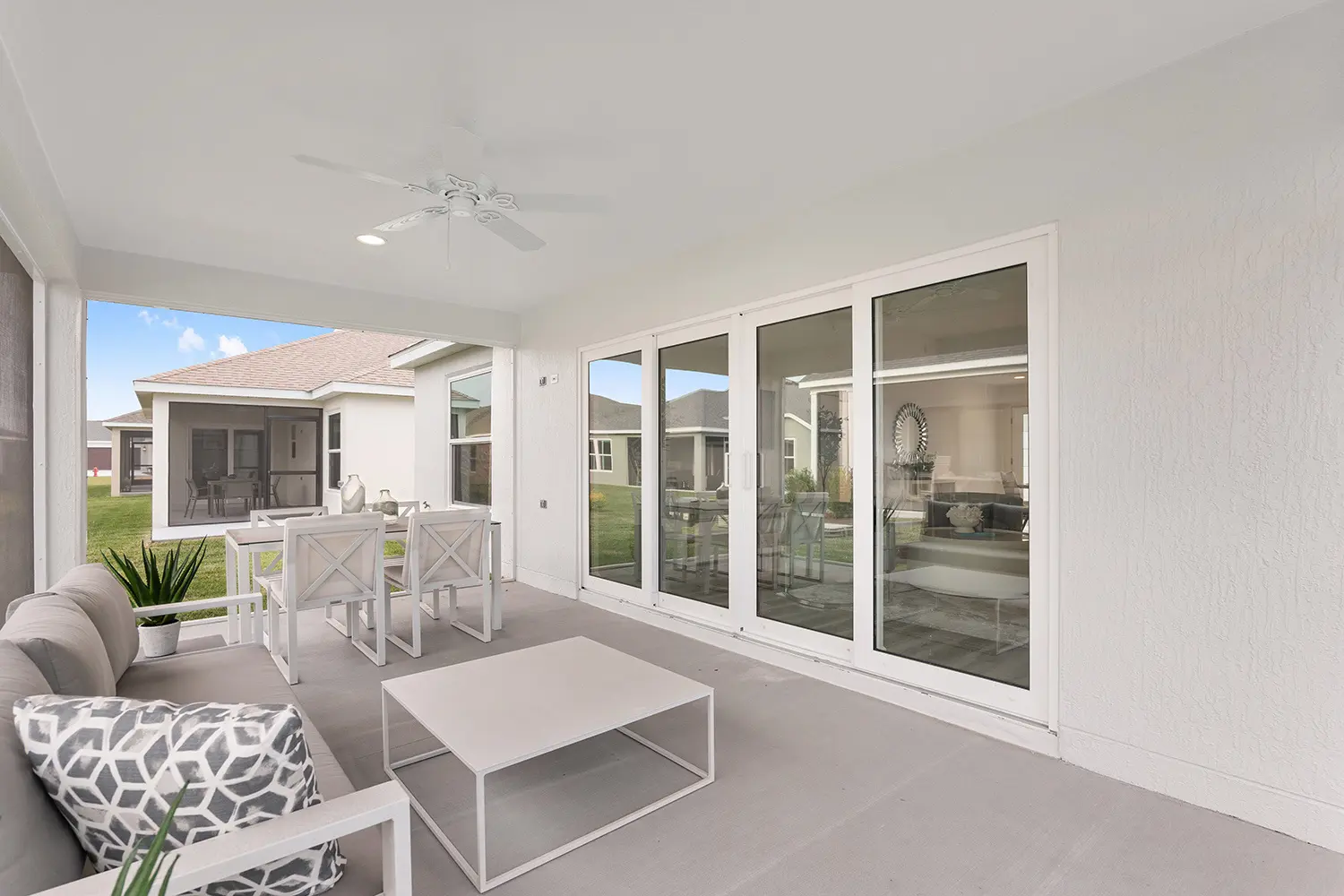 designer-eagle-street-of-dreams-lanai-2