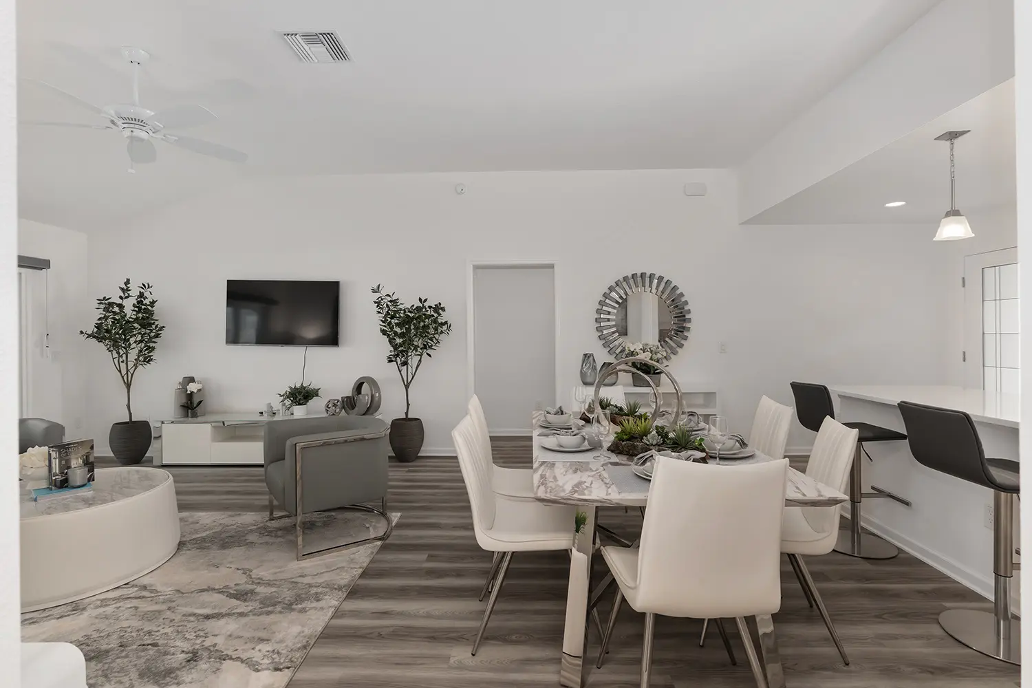 designer-eagle-street-of-dreams-living-dining-room-1