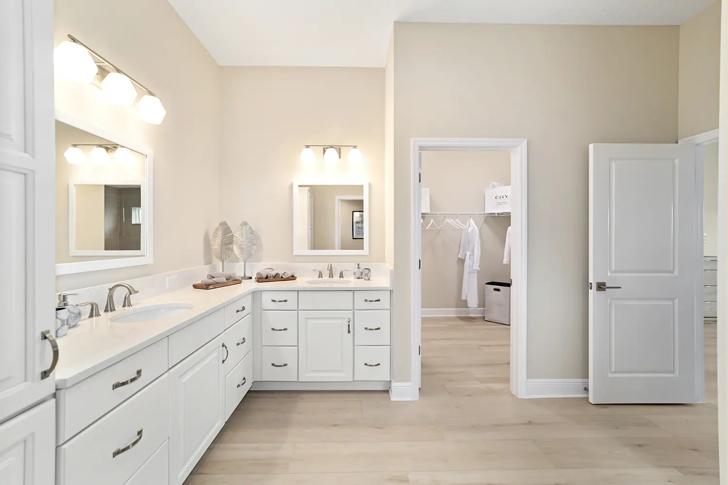 designer-kingbird-street-of-dreams-bathroom-3