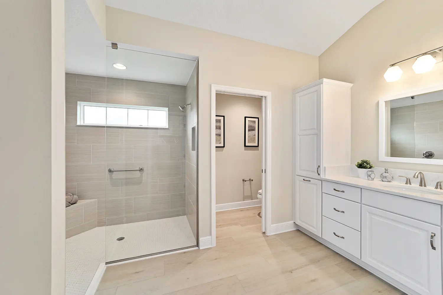 designer-kingbird-street-of-dreams-bathroom-4
