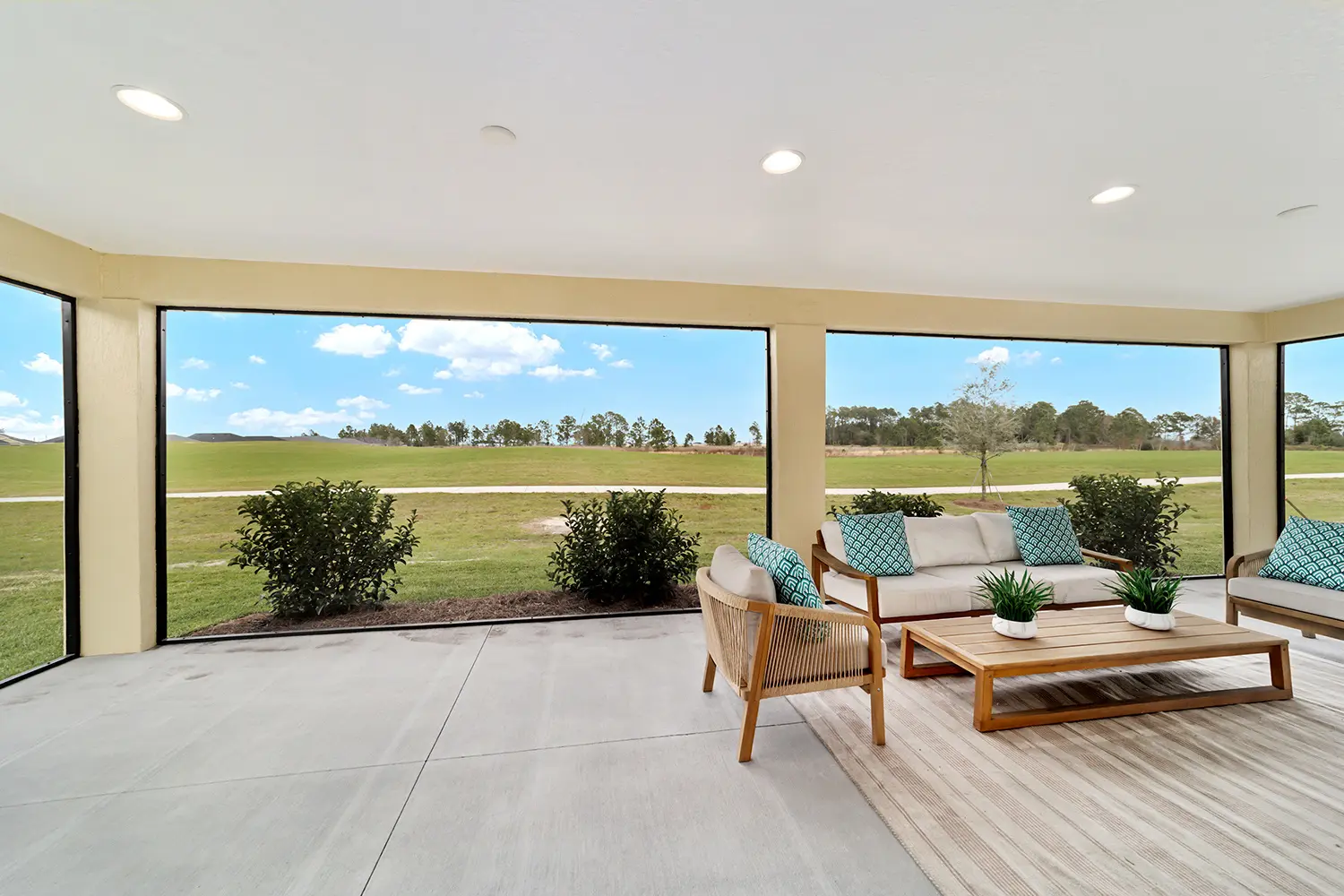 designer-kingbird-street-of-dreams-lanai-furnished