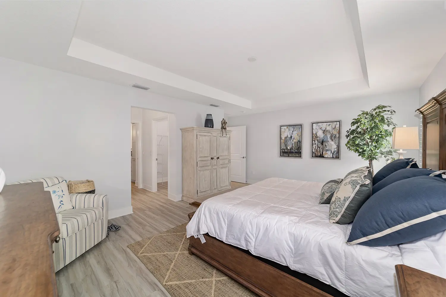 designer-mockingbird-street-of-dreams-bedroom-furnished-2