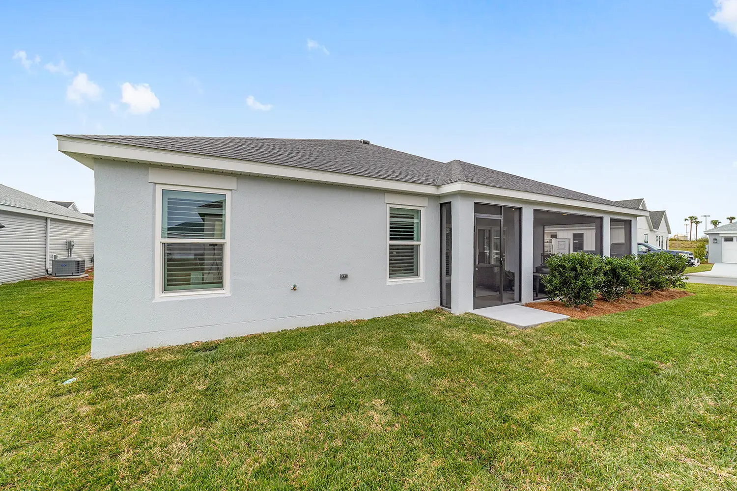 designer-mockingbird-street-of-dreams-exterior-rear-1