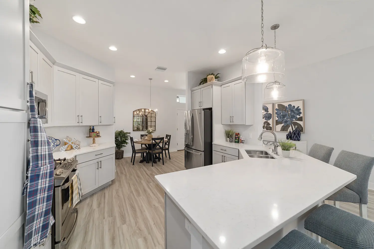 designer-mockingbird-street-of-dreams-kitchen-1