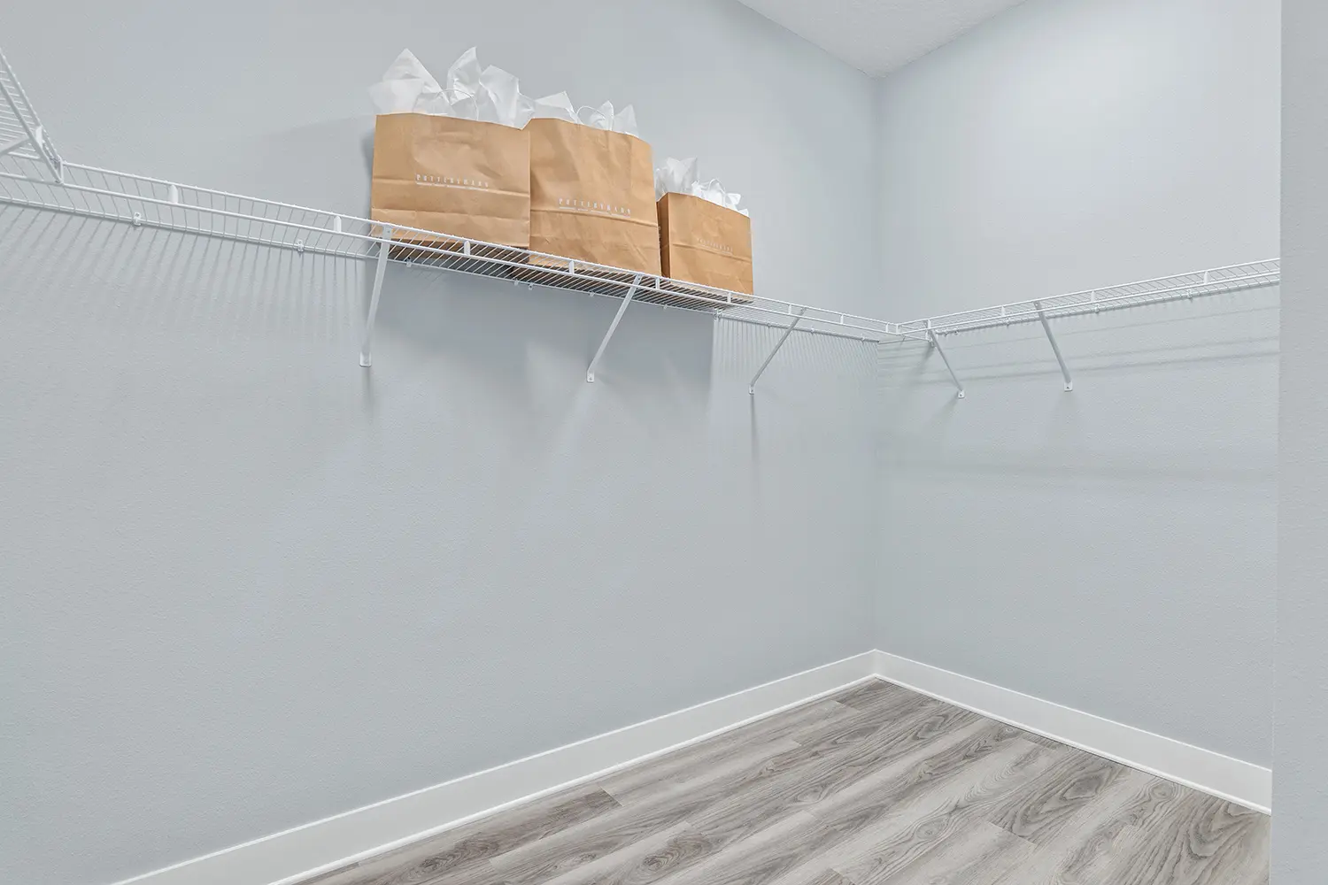 premier-egret-street-of-dreams-closet-1