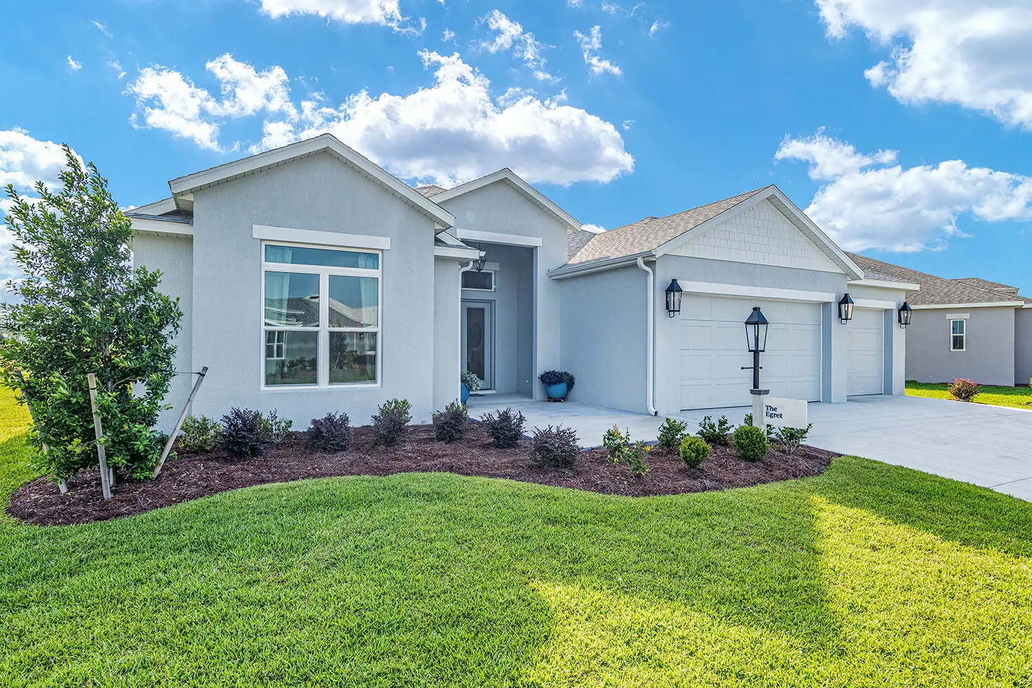 premier-egret-street-of-dreams-exterior-front