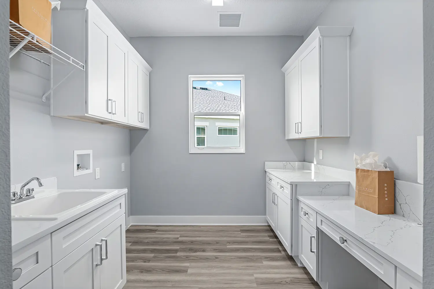 premier-egret-street-of-dreams-laundry-room