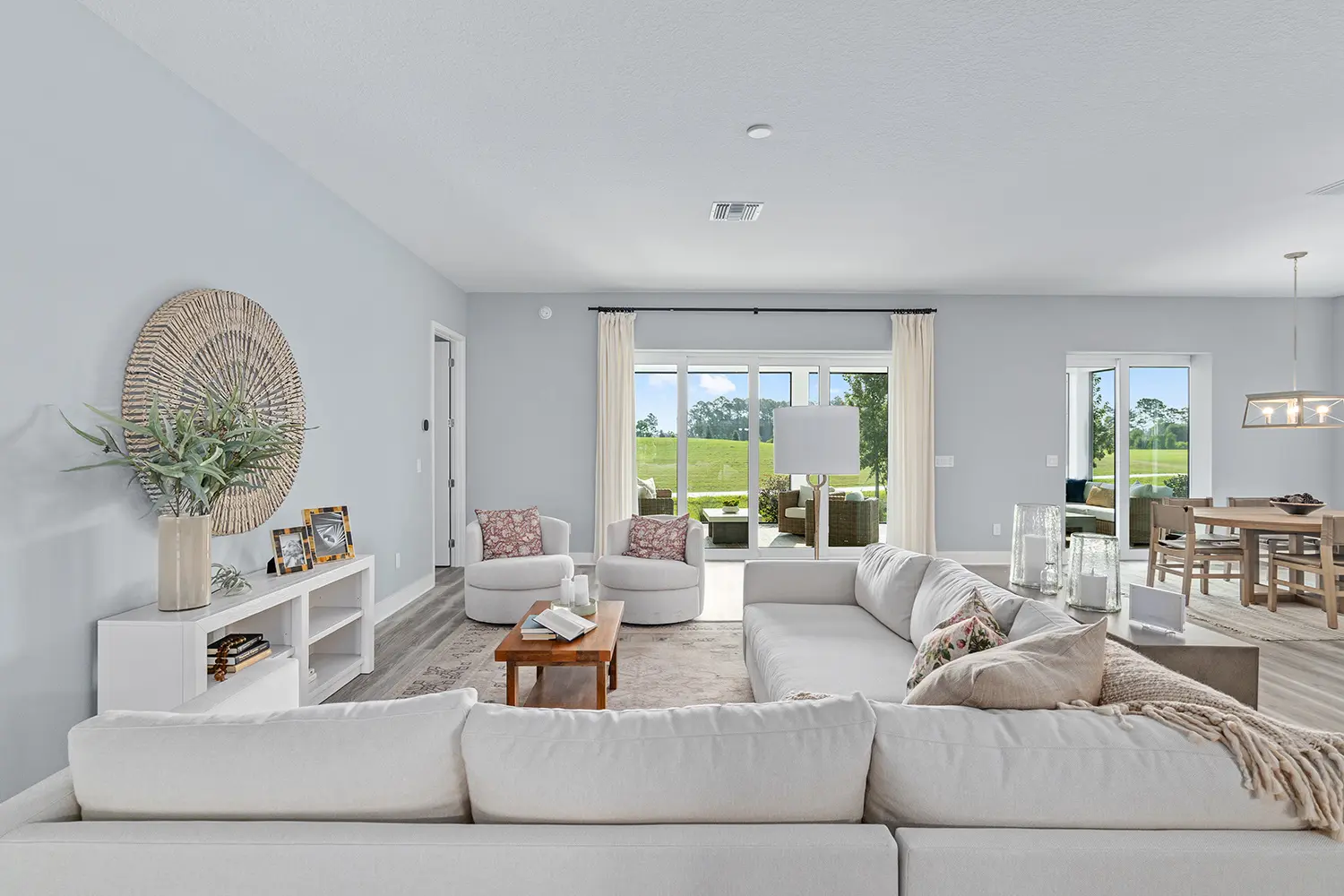 premier-egret-street-of-dreams-living-room-1