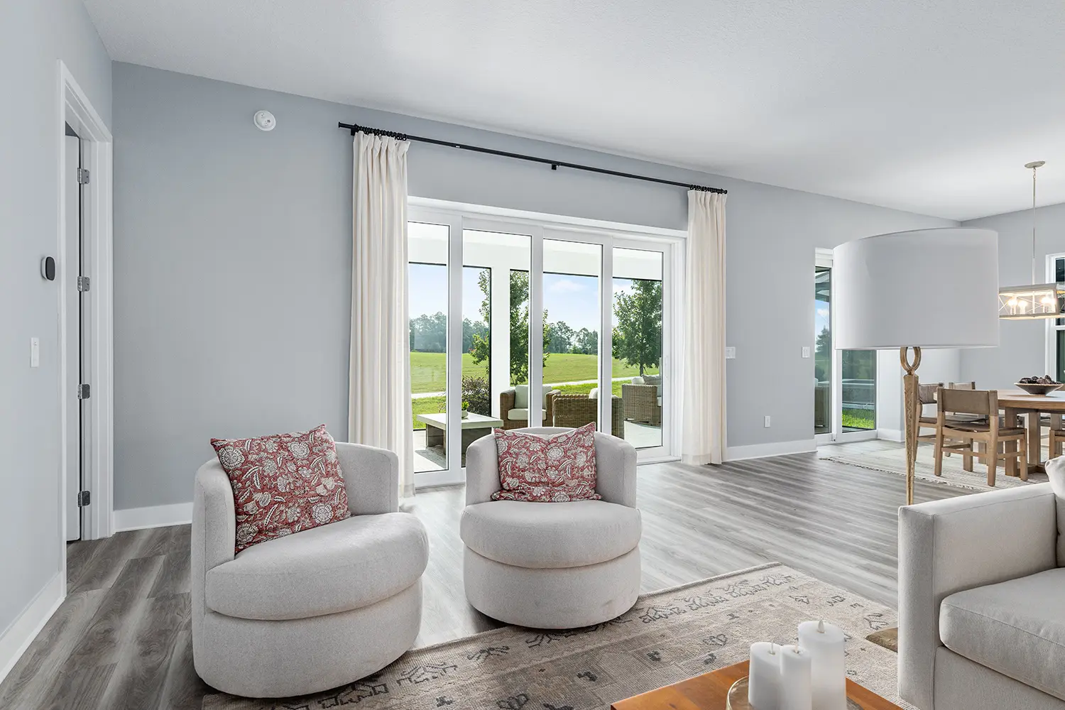 premier-egret-street-of-dreams-living-room-6