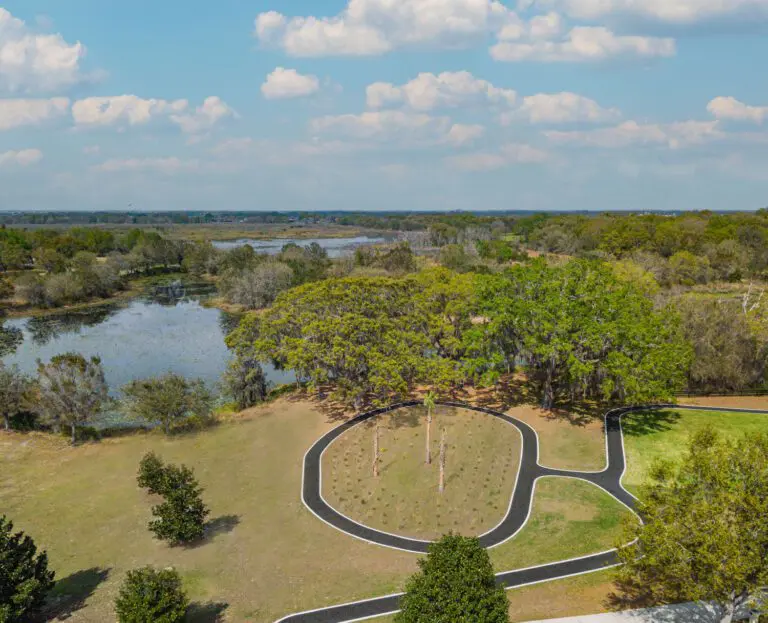 trails-parks-black-lake-walking-path-04