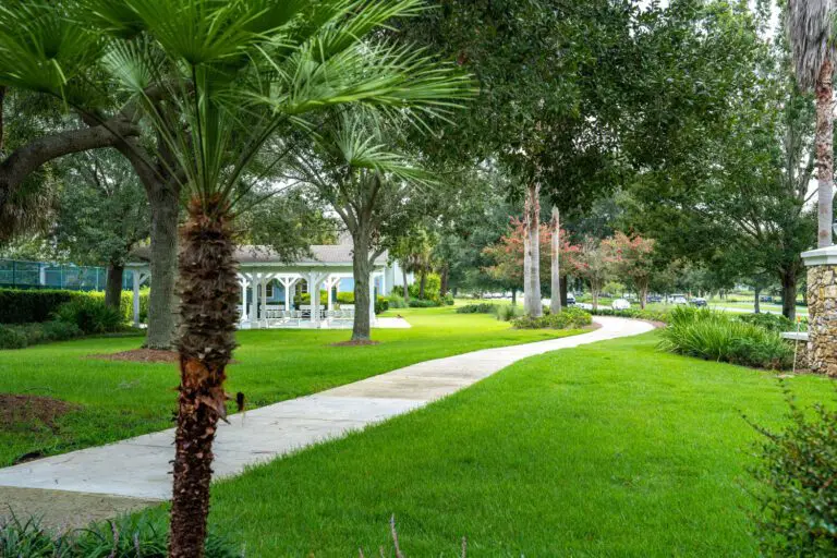 trails-parks-colony-cottage-pathway-04