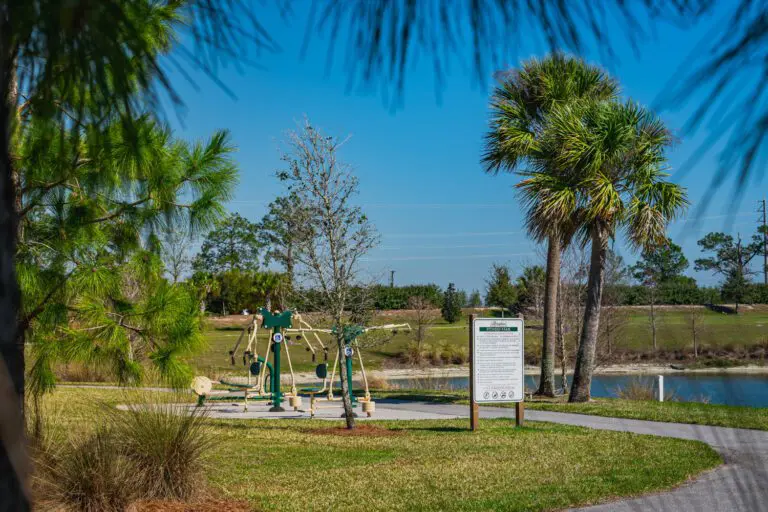 trails-parks-riverbend-pathway-05