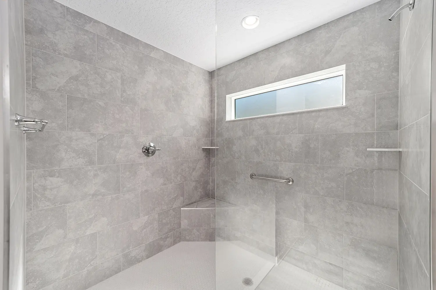 veranda-ottowa-bathroom-shower-2