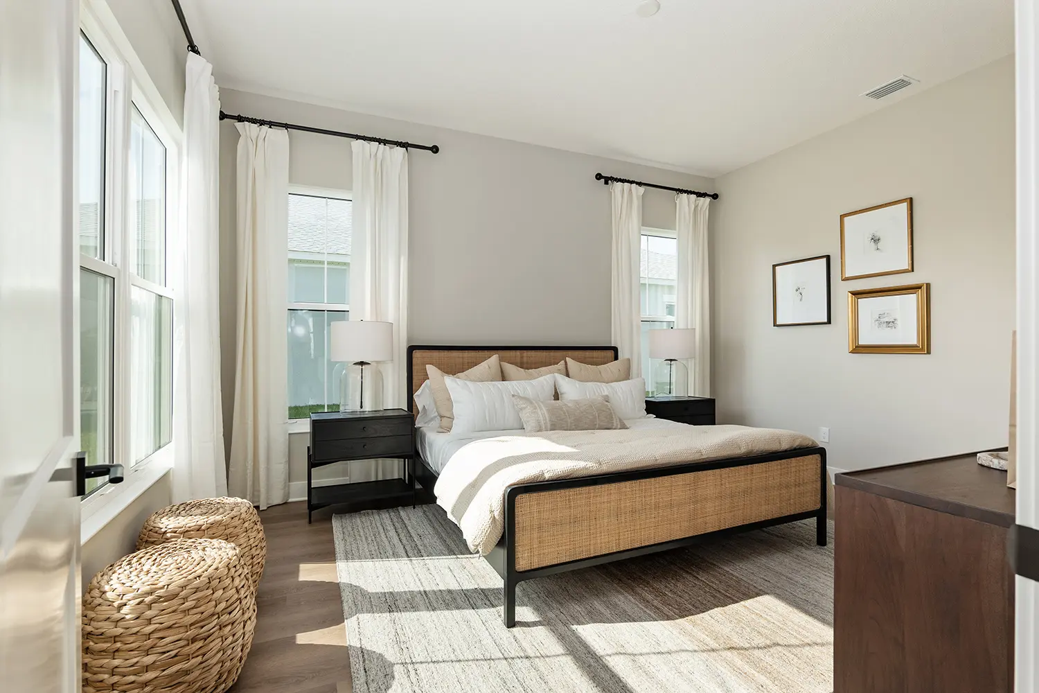 premier-westchester-street-of-dreams-bedroom-furnished-3