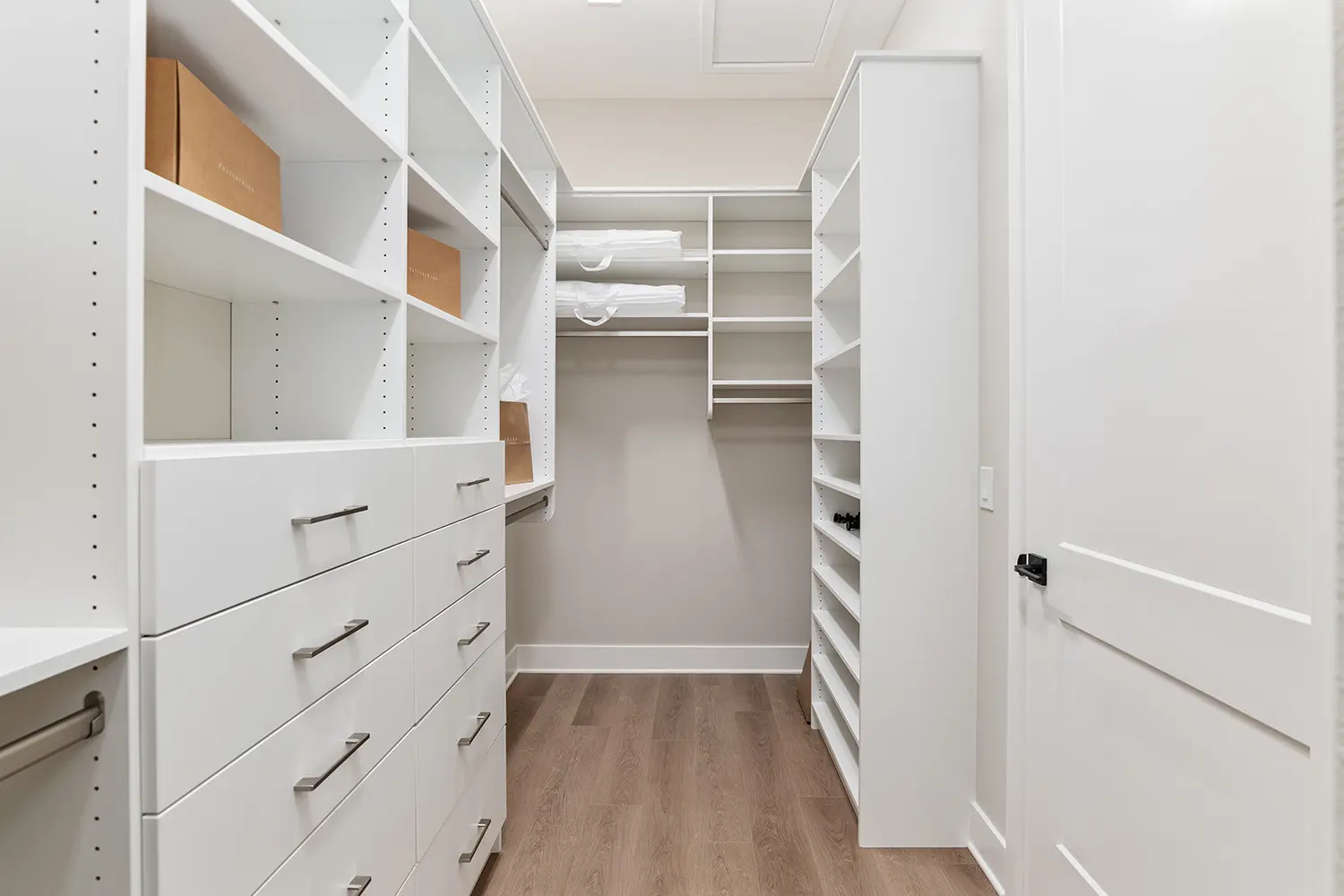 premier-westchester-street-of-dreams-closet-1