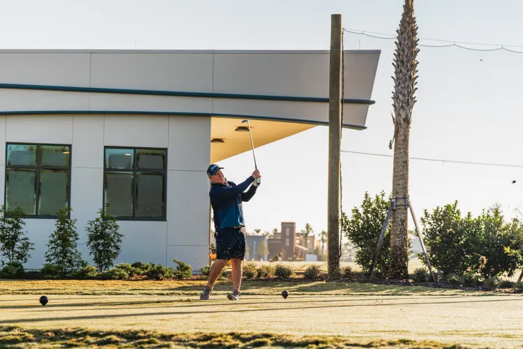 Central Lake Golf Bellaire Exec Golfer Tee Off