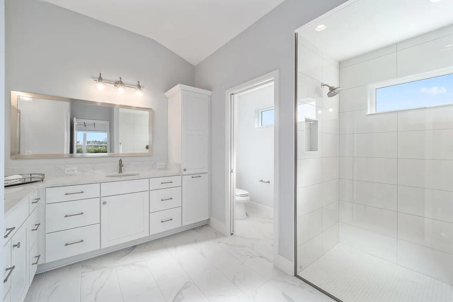 designer-kingbird-bathroom