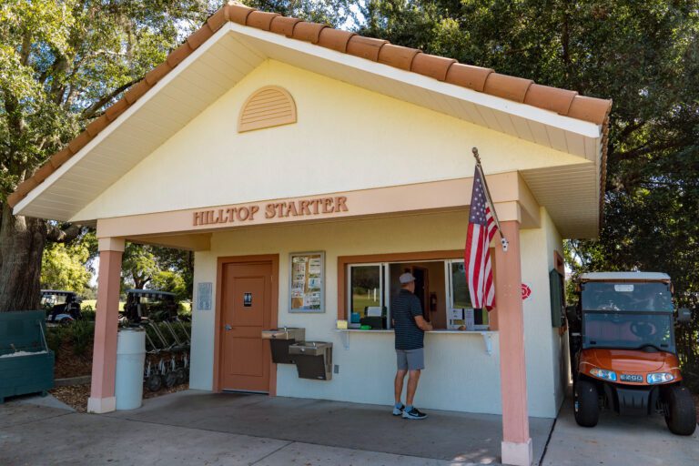 golf-executive-hilltop-1