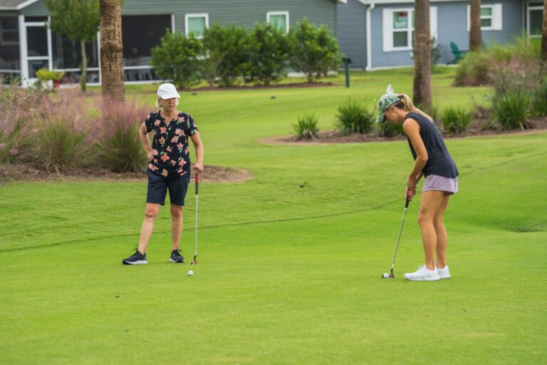 golf-putting-course-clifton-cove-05