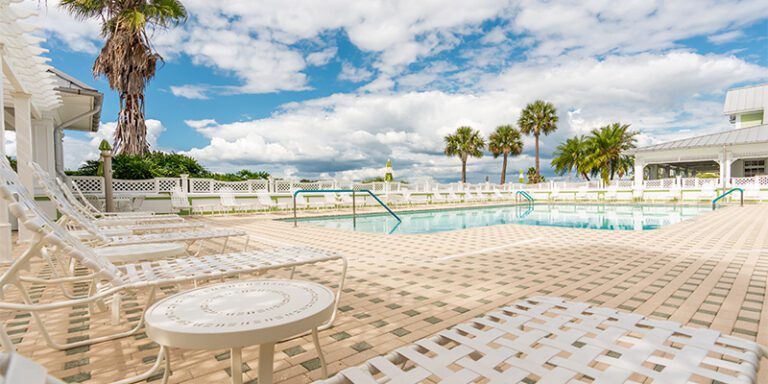 mallory-hill-country-club-pool