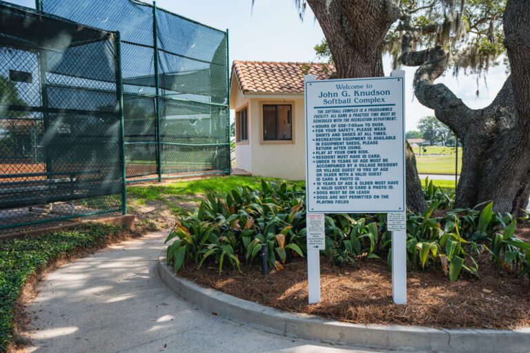 recreation-softball-knudson-fleld-01