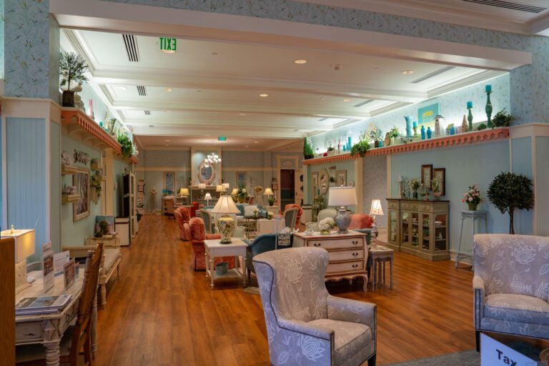 recreation-colony-cottage-lobby-2023-08